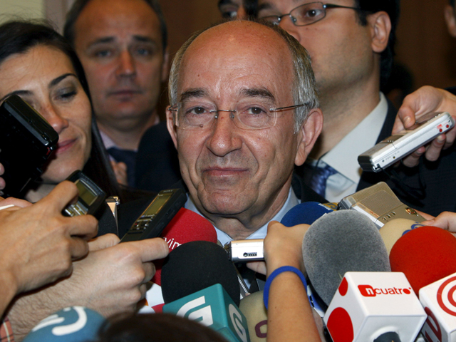 El Gobernador del Banco de Espa&ntilde;a considera muy positiva la decisi&oacute;n de adelantar la reducci&oacute;n del d&eacute;ficit