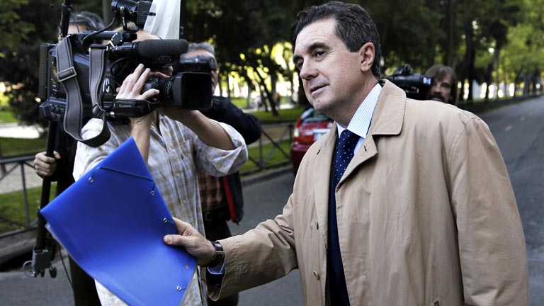 Matas dice que recibi&oacute; 21.346 euros del PP cuando dej&oacute; de ser ministro del Gobierno de Aznar