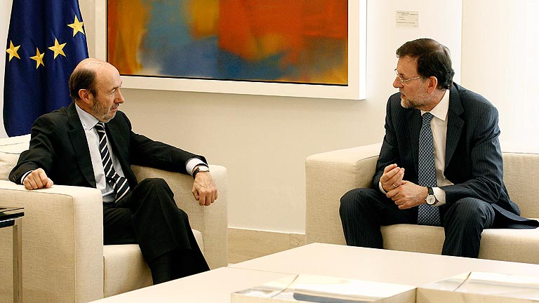 Rubalcaba y Rajoy reabren el di&aacute;logo