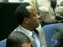 Ir al Video&nbsp;Declarado culpable de homicidio involuntario al m&eacute;dico personal de Michael Jackson