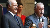 Video: Del Bosque y su doble de cera conf&iacute;an en la remontada del Madrid