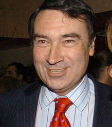 Del mundo de la comunicaci&oacute;n viaja el director de "El Mundo" y consejero delegado de Unedisa, Pedro J. Ram&iacute;rez.