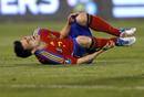 El delantero de la selecci&oacute;n espa&ntilde;ola David Villa se duele de un golpe recibido durante el partido ante la Rep&uacute;blica Checa.