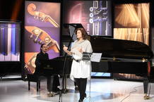 Ana H&auml;sler, acompa&ntilde;ada por el pianista &Aacute;ngel Cabrera, en el plat&oacute; de 'Programa de mano'