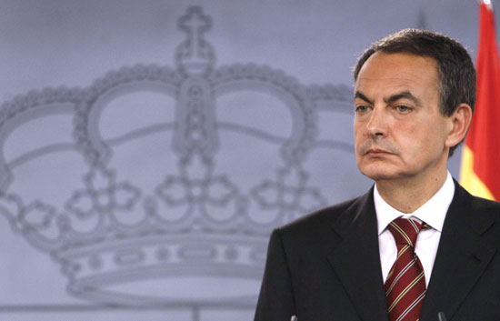 Zapatero dice que la decisi&oacute;n del Supremo de anular las listas electorales de D3M es una victoria para la democracia