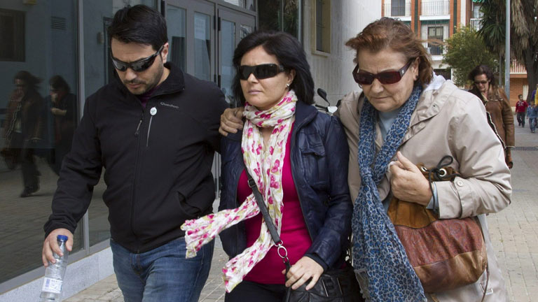 La madre de los menores de C&oacute;rdoba ratifica la denuncia de maltrato ps&iacute;quico contra Bret&oacute;n