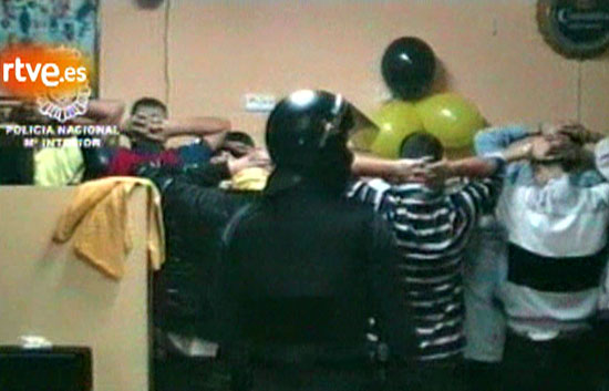 Ver v&iacute;deo  'Desarticulada la c&uacute;pula de los Latin King en Madrid'