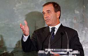 Ver v&iacute;deo  'Desayunos - Jos&eacute; Antonio Alonso lamenta el atentado de Vizcaya'