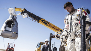 Ver v&iacute;deo  'El descenso de Baumgartner ha tenido un momento cr&iacute;tico seg&uacute;n los expertos'