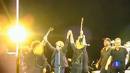 Ir al Video&nbsp;Desconectan el micr&oacute;fono de Bruce Springsteen por cantar m&aacute;s de tres horas en un concierto