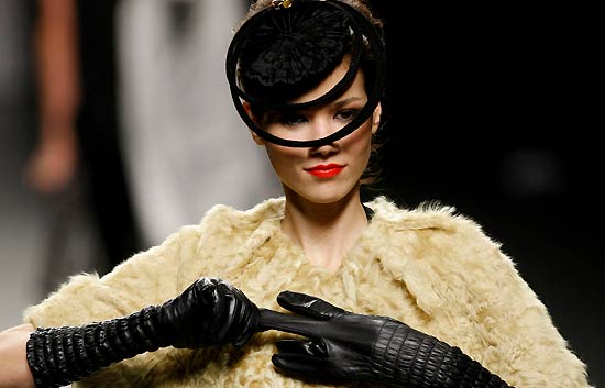 Desfile de Jes&uacute;s Lorenzo en Cibeles Madrid Fashion Week 2010