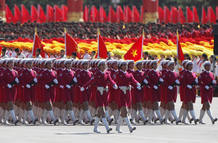 Desfile por el 60&ordm; aniversario de la Rep&uacute;blica Popular China