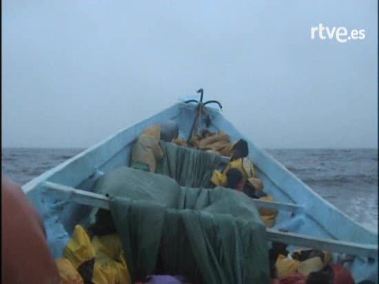 La vida dentro de un cayuco de un beb&eacute; y 37 adultos que partieron rumbo a Canarias