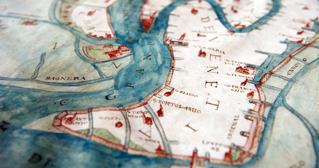 Detalle de un mapa de Venecia de 1557 de la planificación urbana y de canales.