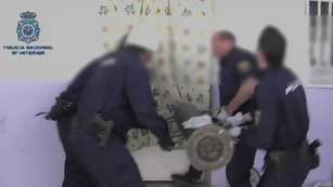 Ver v&iacute;deo  'Detenidos 7 miembros de un clan familiar en la Ca&ntilde;ada Real'