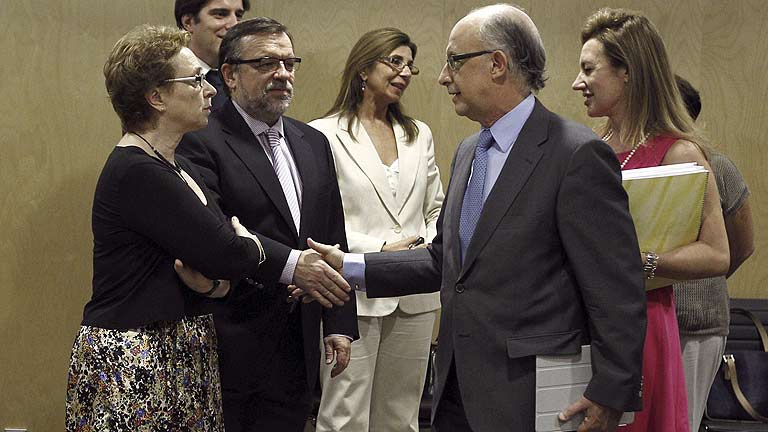 Aprobado el objetivo de deuda de las CC.AA. pese al plante de Catalu&ntilde;a y Andaluc&iacute;a