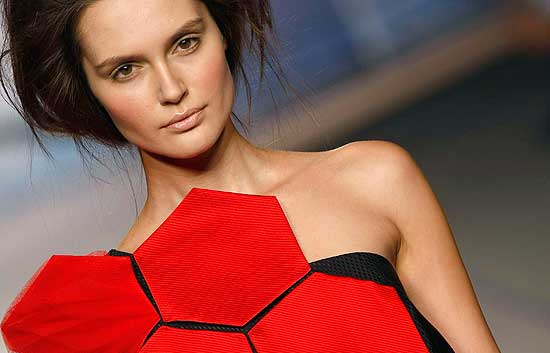 Devota & Lomba y la morfolog&iacute;a del agua en Cibeles Fashion Week