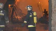 Ir al Video&nbsp;Un d&iacute;a despu&eacute;s del devastador incendio de Bermeo comienza la investigaci&oacute;n