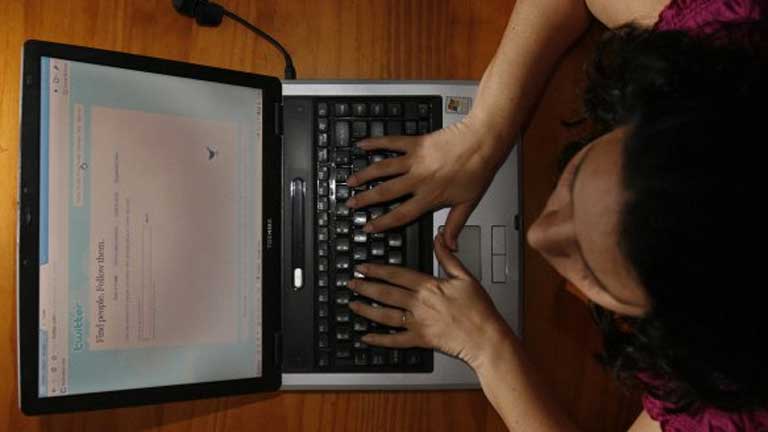 Estudio sobre adolescentes y redes sociales en el d&iacute;a de Internet