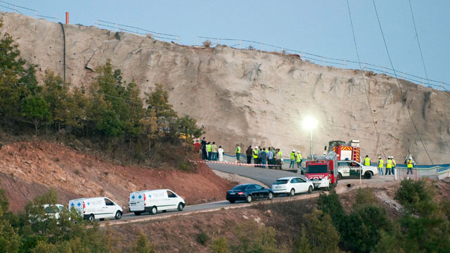 Cuatro obreros muertos y dos heridos en un accidente laboral en Castrovido