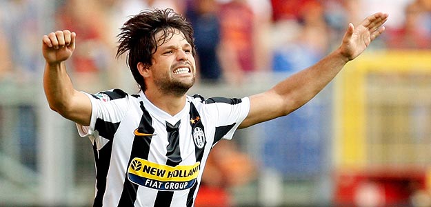 Diego con la camiseta de la Juventus celebrando su gol ante la Roma