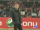 El Real Madrid ha cerrado una clasificaci&oacute;n perfecta en la fase de grupos de la Champions. Seis victorias de seis. Pensando ya en el 'Cl&aacute;sico' liguero, en el Madrid, entrenan por la tarde. Mourinho sabe que Higua&iacute;n y Benzem&aacute; no jugar&aacute;n juntos pero no