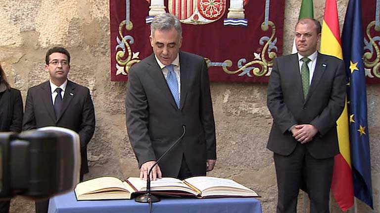 El consejero de sanidad de Extremadura presenta su dimisi&oacute;n