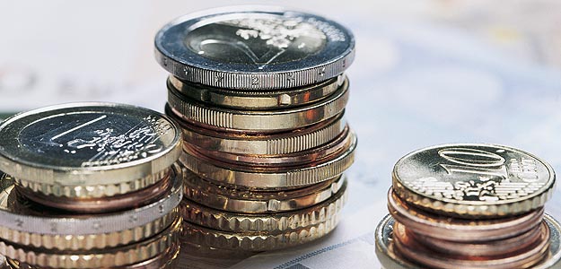 El d&eacute;ficit por cuenta corriente cae el 11,3% en el primer semestre de 2011