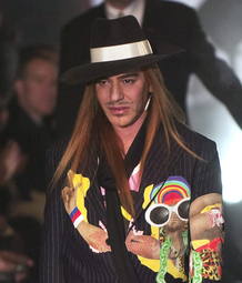 DIOR RETIRA A GALLIANO TRAS SER ACUSADO DE INSULTOS ANTISEMITAS