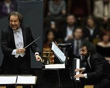 El director Riccardo Chailly y el pianista Stefano Bollani