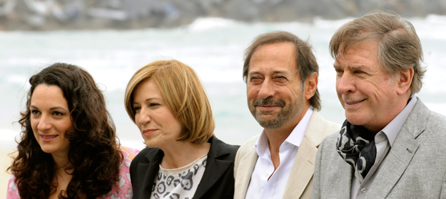 La directora de 'Los Marziano' Ana Kayz, junto a los actores Mercedes Moran, Guillermo Francella y Arturo Puig