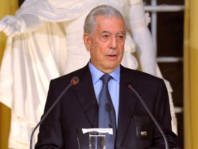 Vargas Llosa elogia la lectura y da las gracias a Espa&ntilde;a en el discurso del Nobel