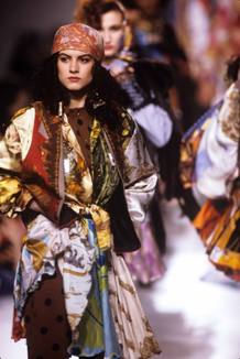 Dise&ntilde;o de Francis Montesinos (1989)