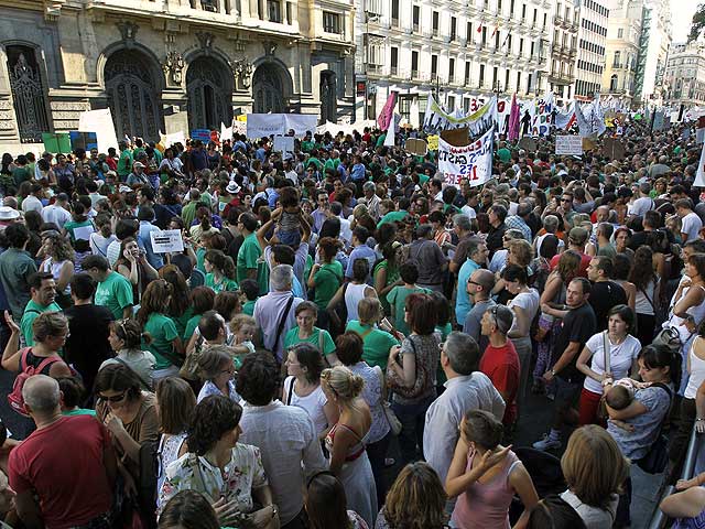 Los docentes se concentran en Madrid para protestar por los recortes