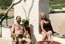 Fotografia facilitada por Horst Lehwald del doctor Hans Schilling y su mujer Marketta, en la terraza de El Bulli en los a&ntilde;os 60