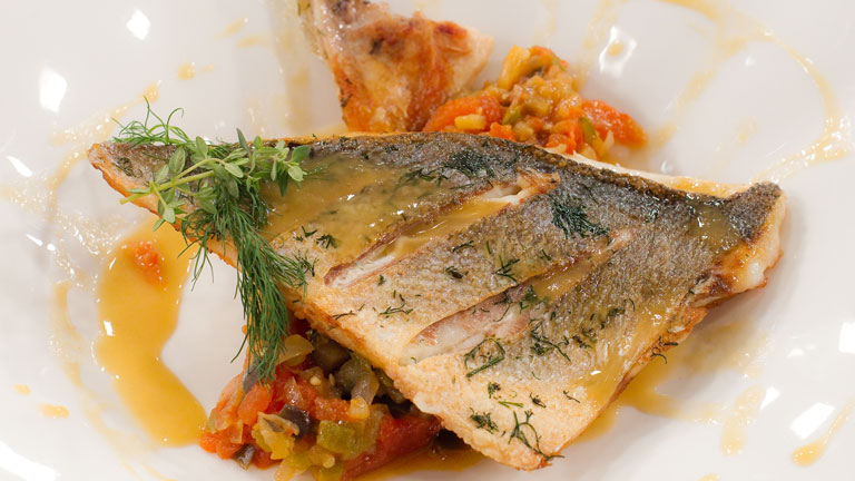 Saber cocinar - Dorada a la plancha en sanfaina 