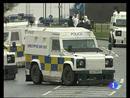 Ir al Video&nbsp;Dos detenidos en Irlanda del Norte podr&iacute;an estar relacionadas con el asesinato de un polic&iacute;a