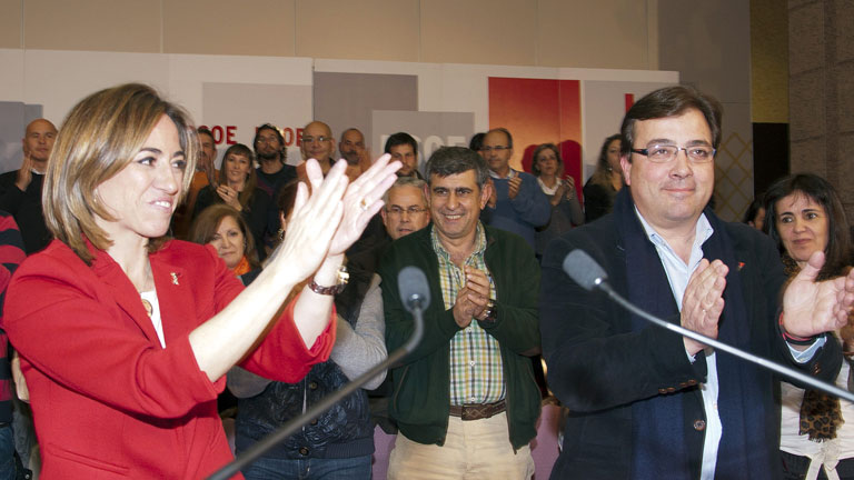 Rubalcaba y Chac&oacute;n apuran las horas para convencer al mayor n&uacute;mero de delegados