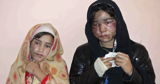 Dos de las hermanas que han sido atacadas con aceite en Afganist&aacute;n