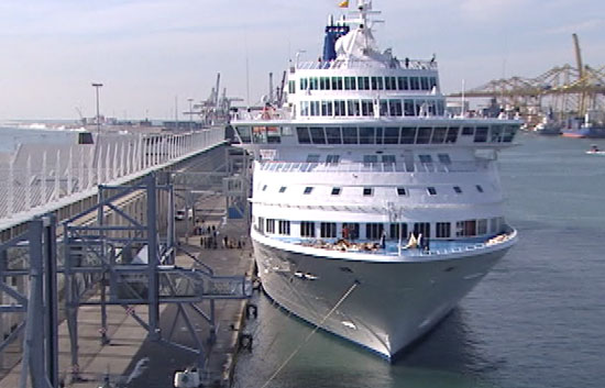 Dos pasajeros de un crucero entre Cartagena y G&eacute;nova fallecen a causa de una ola gigante