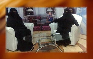 Ver v&iacute;deo  'Dos presentadoras tendr&aacute;n que aparecer en televisi&oacute;n con burka'