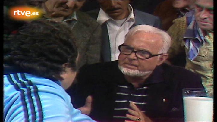 Arxiu TVE Catalunya - Doctor Caparr&oacute;s, metge de poble -  Matem&agrave;tiques i futbol