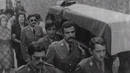 Durante sus primeros a&ntilde;os, ETA atac&oacute; especialmente a los miembros Guardia Civil. En la imagen: entierro de guardias civiles muertos en O&ntilde;ate (1975)