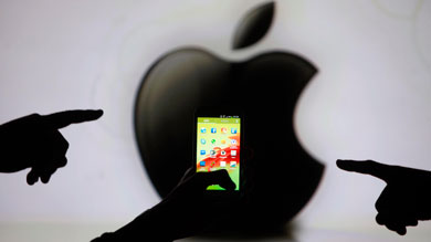 EE.UU. acusa a Apple de aplicar ingeniería empresarial para eludir el pago de impuestos EE.UU. acusa a Apple de aplicar ingeniería empresarial para eludir el pago de impuestos