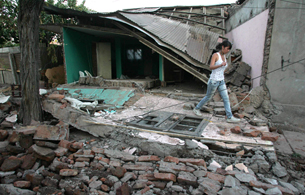 Ver v&iacute;deo  'El ej&eacute;rcito chileno ha comenzado a desplegarse en las zonas m&aacute;s castigadas por el terremoto'