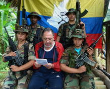 EJ&Eacute;RCITO RESCATA A EX CONGRESISTA &Oacute;SCAR TULIO LIZCANO, REH&Eacute;N DE LAS FARC