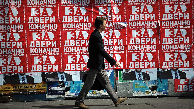 Serbia celebra elecciones este domingo