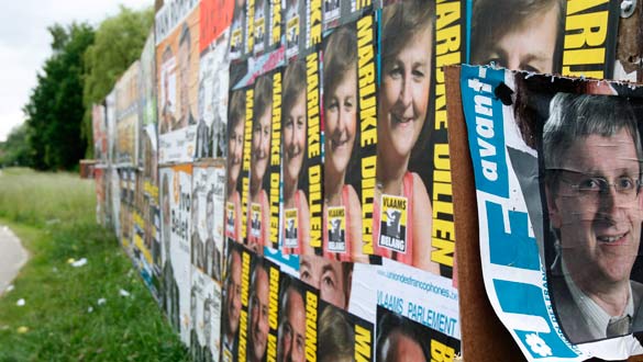 Carteles electorales en la localidad de Kraainem, a las afuertas de Bruselas.