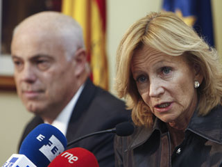 Ver v&iacute;deo  'Elena Salgado valora el plan de Castilla La Mancha para reducir el d&eacute;ficit de sus cuentas p&uacute;blicas'