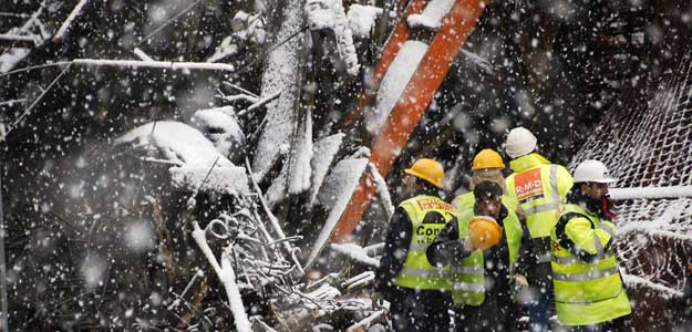 SE ELEVAN A CINCO LOS TRABAJADORES MUERTOS EN DERRUMBE DE TÚNEL EN ANDORRA SE ELEVAN A CINCO LOS TRABAJADORES MUERTOS EN DERRUMBE DE TÚNEL EN ANDORRA